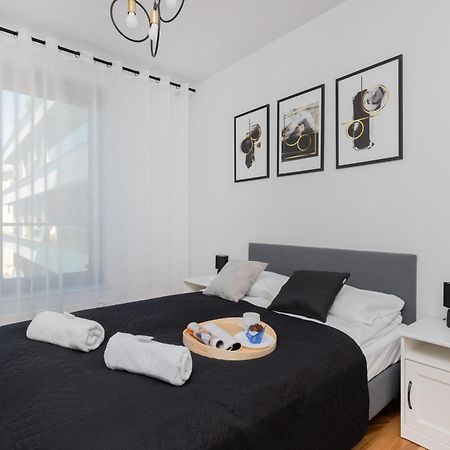 Plac Unii Apartment Gdynia By Noclegi Renters Экстерьер фото