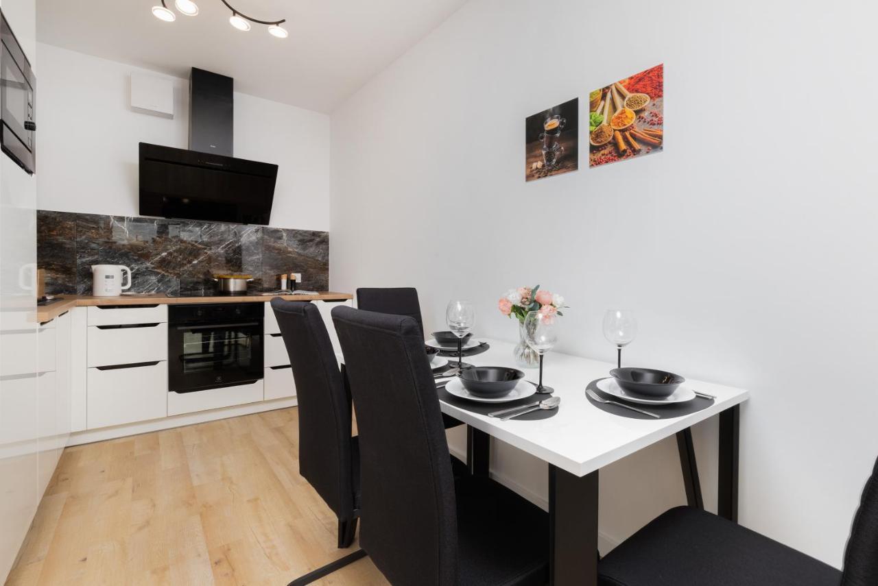 Plac Unii Apartment Gdynia By Noclegi Renters Экстерьер фото
